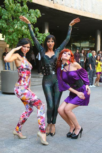 Израильская дива и девчонки из НеАнгелов