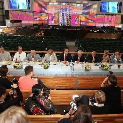 Новая волна 2010